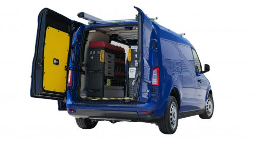 LEVC VN5 PETROL 110kW 34.6kWh Ultima Van Auto view 1