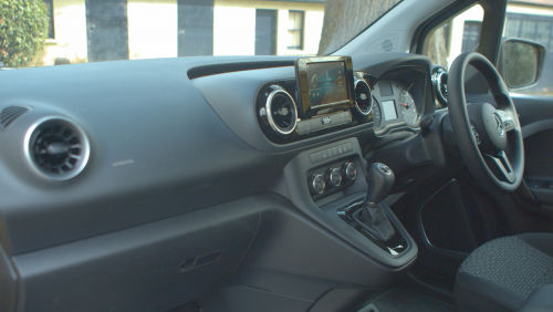 MERCEDES-BENZ CITAN L1 DIESEL 110CDI Progressive Van Auto view 2